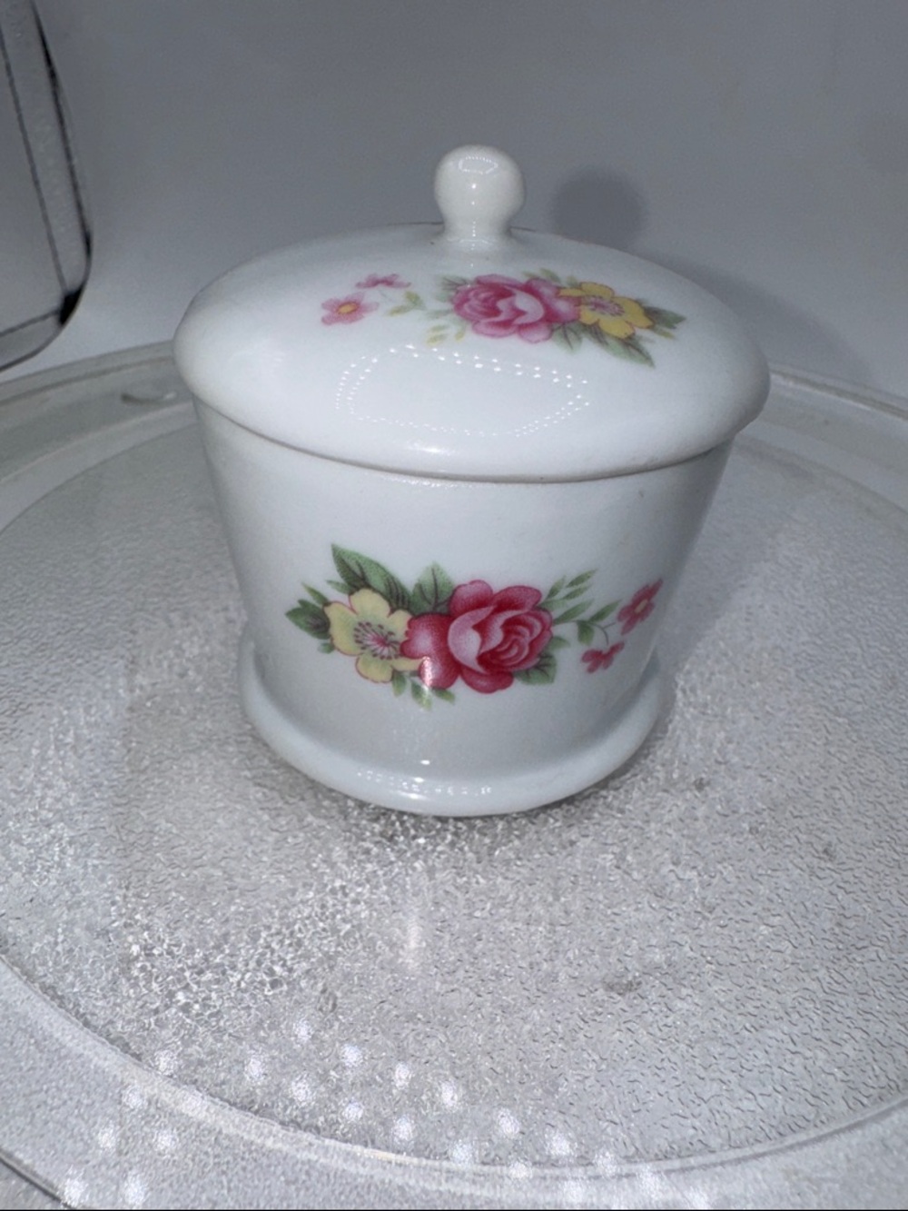postal stamp roll dispenser porcelain white with a floral design giftco VTG